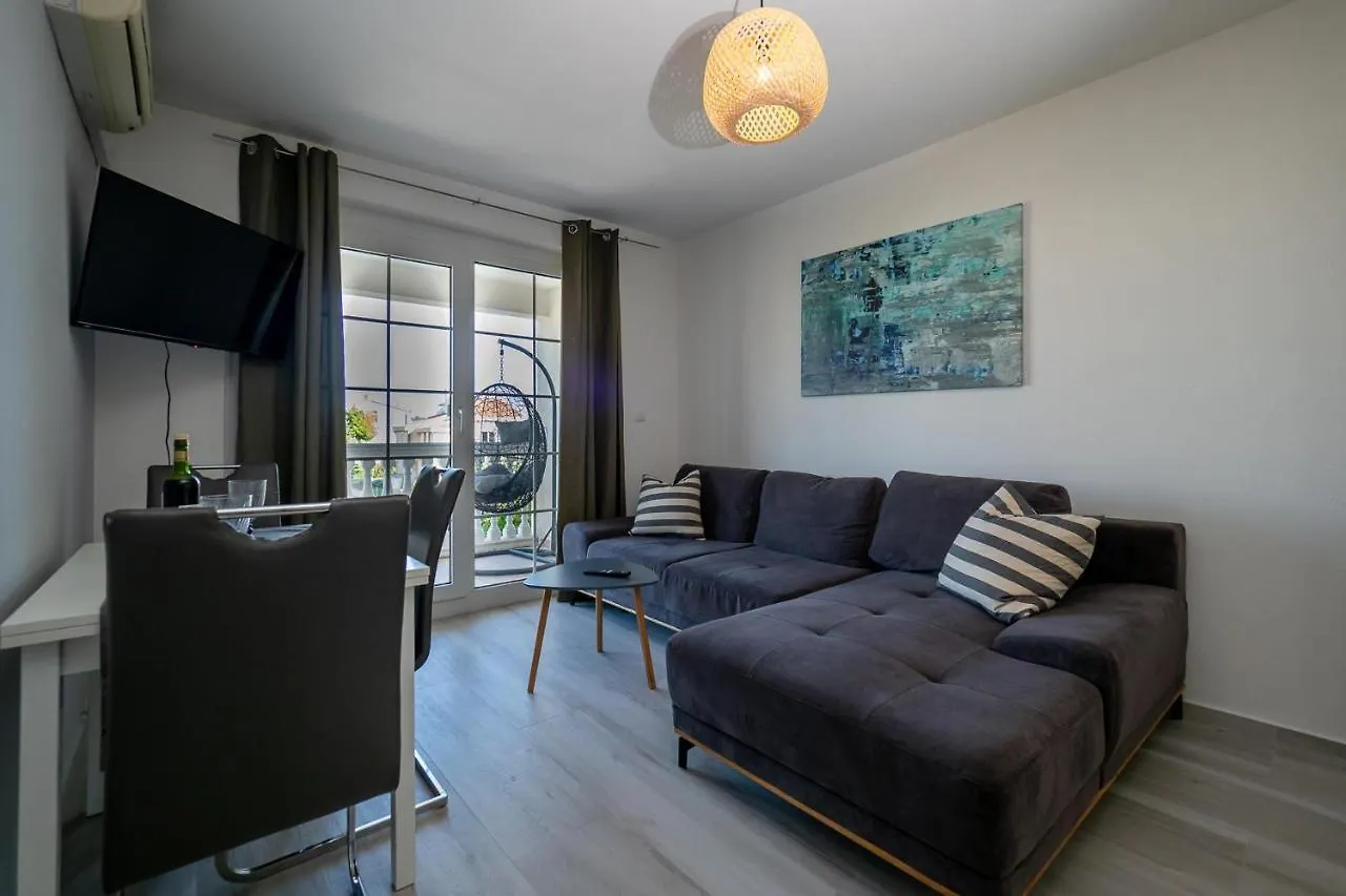 Apartments Domic Banjole