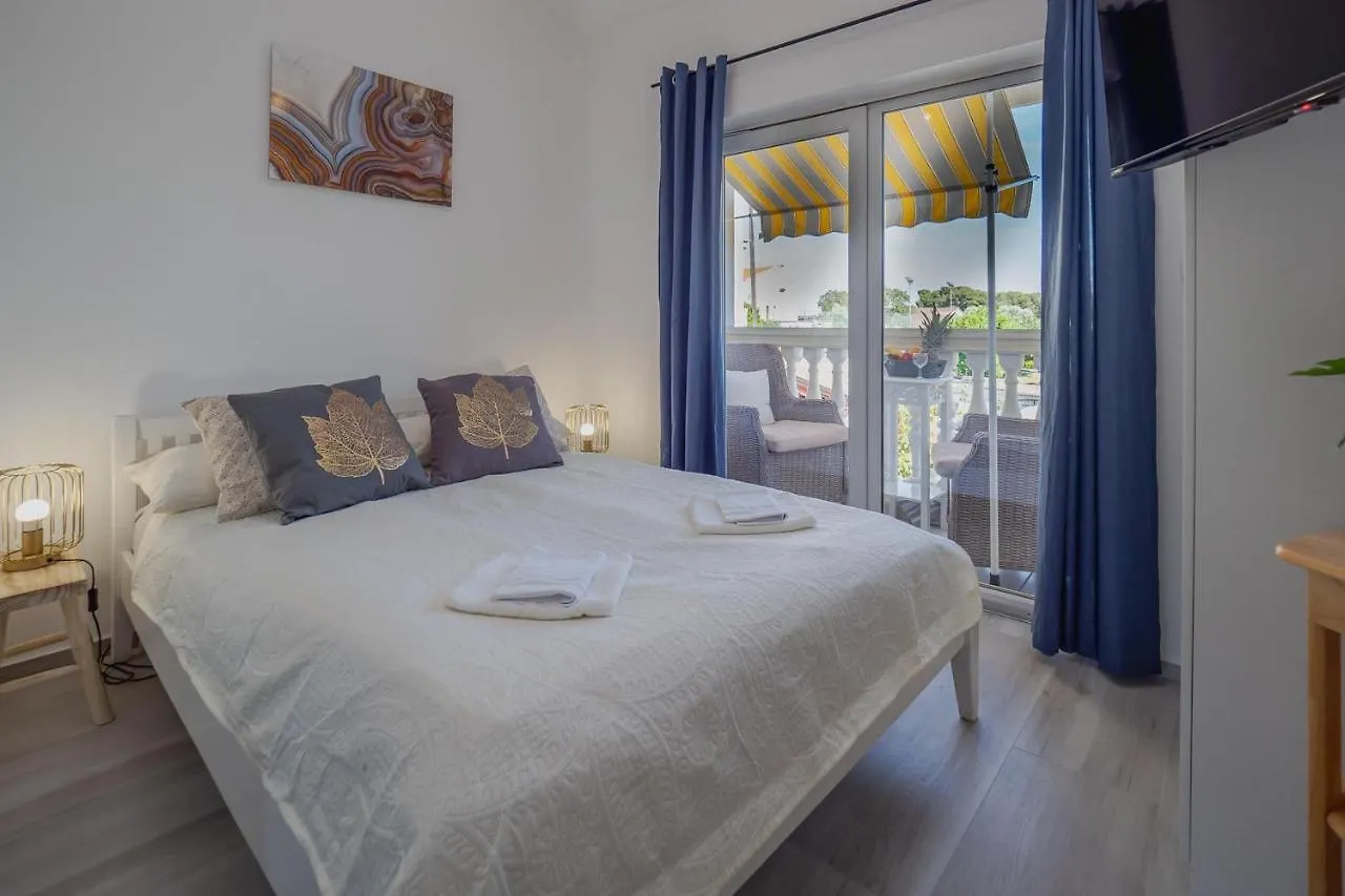 Apartments Domic Banjole